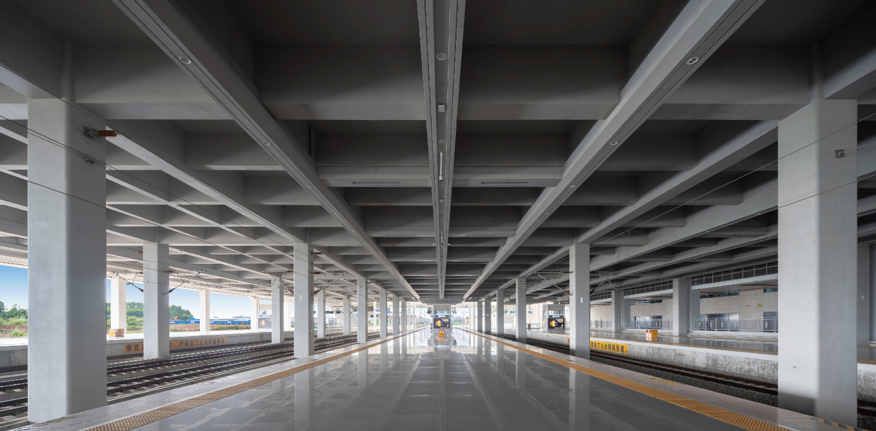 淮北西站-站台-20241212